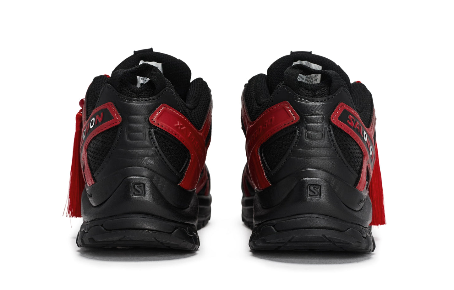 Salomon XA Pro 3D La Yaute × 811 Manufacturing CNY Limited Edition Unisex Outdoor Shoes – Black, Red & Silver with Tassel Detail