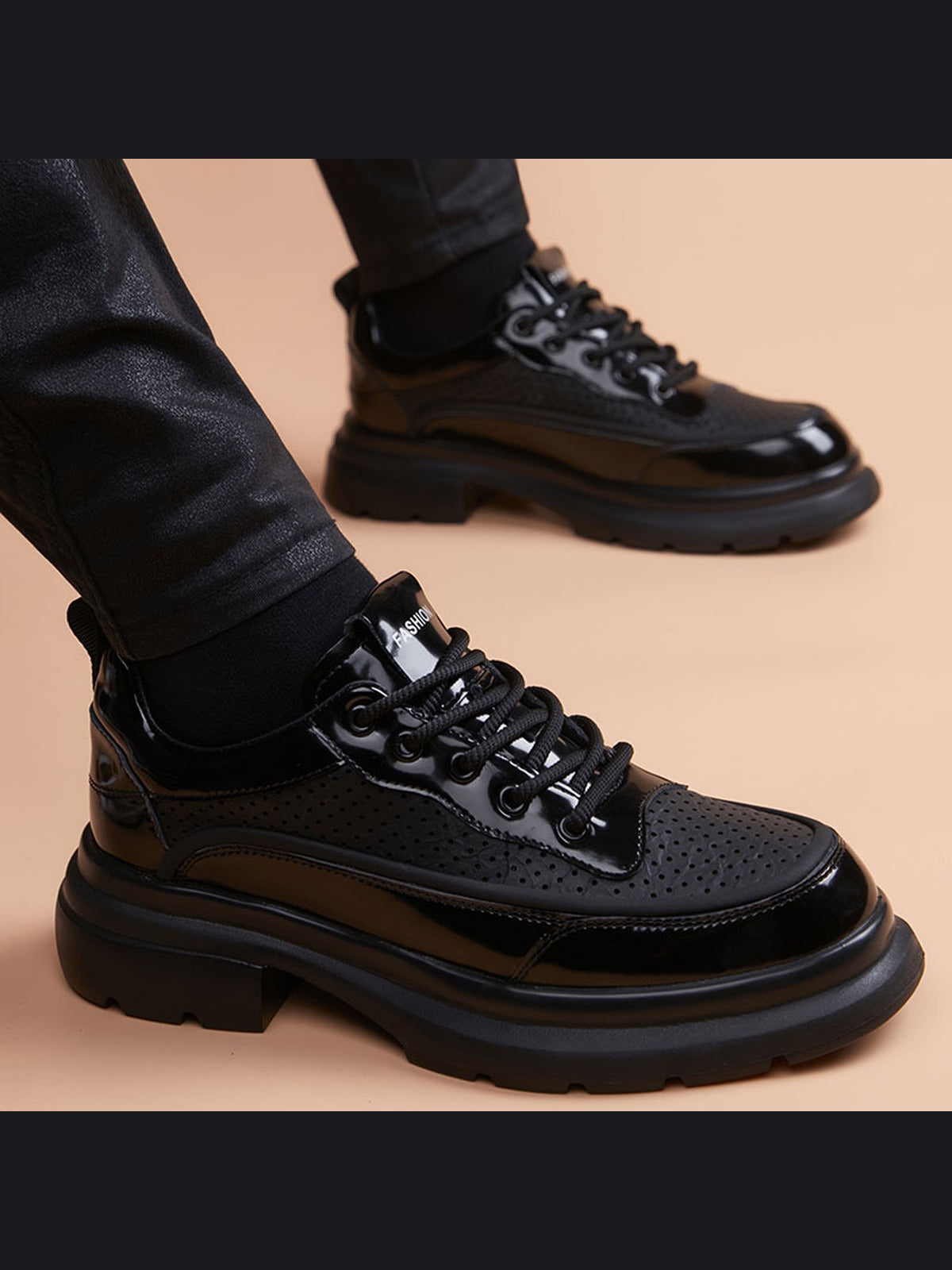 Color handcrafted genuine leather shoes - color image