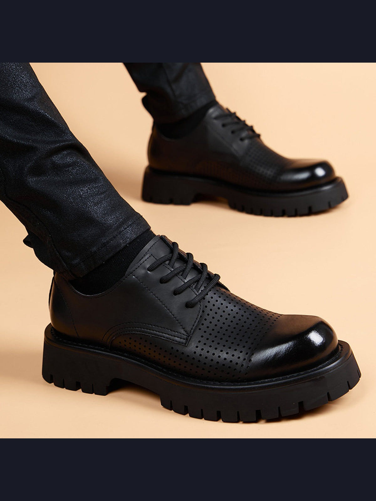 Color handcrafted genuine leather shoes - color image