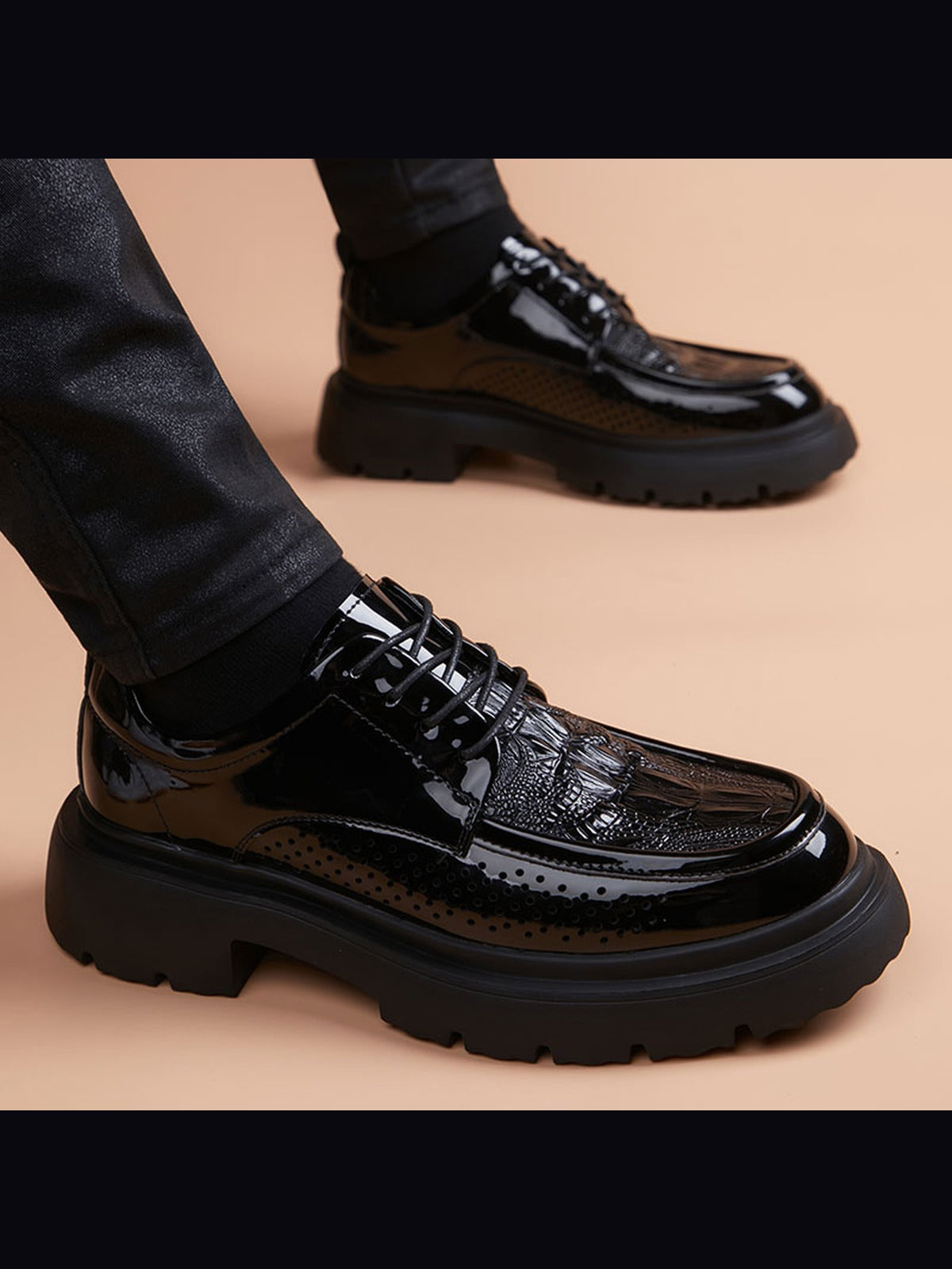 Color handcrafted genuine leather shoes - color image